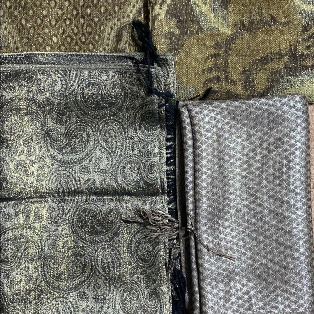 Scarves - Picture 6 of 6
